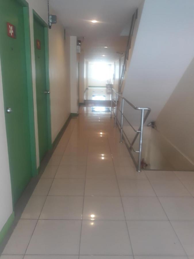 At Home Hotel HHQ Exterior foto
